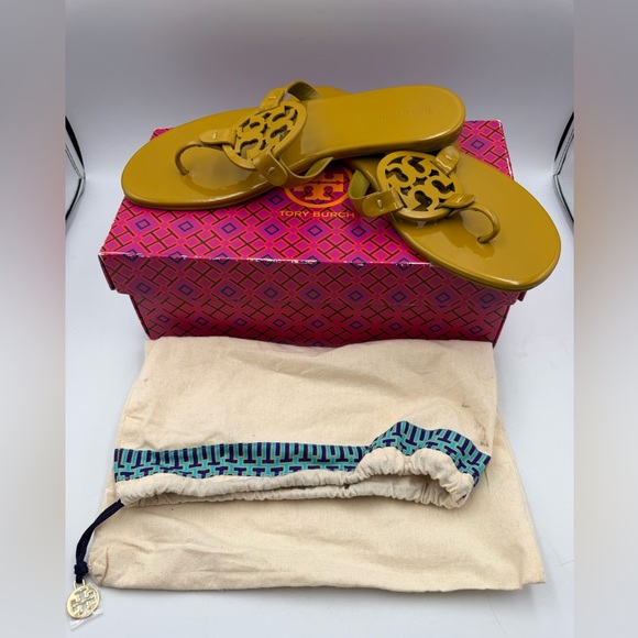 Tory Burch Accessories - Tory Burch Miller Soft Patent Thong Sandals Olive Green Size 11 Like New